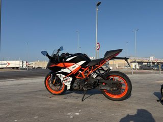 KTM RC 390 Naranja/Negra