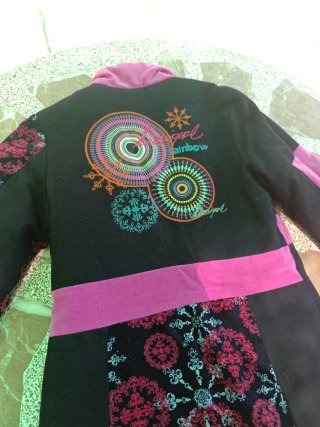 Abrigo Desigual Negro y Rosa