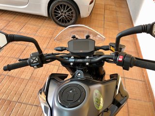 KTM 890 Duke GP Negra y Naranja