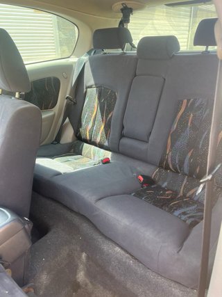 Nissan Almera 2001