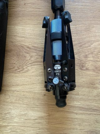 Monopie Sirui P204S + Cabeza Manfrotto 701HDV