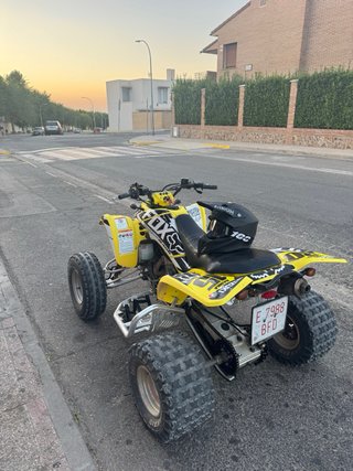Suzuki LTZ 400