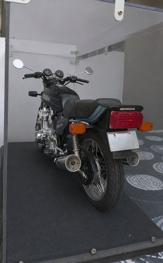Moto Honda CB750F Clásica