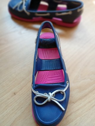 Mocasines Crocs náuticos talla 37 azul y rosa