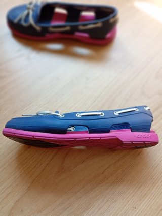 Mocasines Crocs náuticos talla 37 azul y rosa
