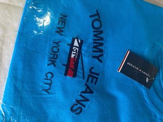 Camiseta Tommy Jeans New York City Azul Turquesa T