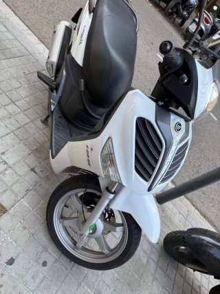 Scooter Keeway Logik 2016 Blanca y Gris