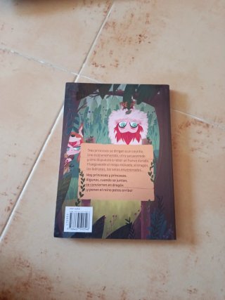 Princesas dragón. El misterio del huevo dorado