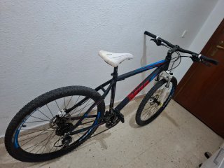 Bicicleta negra