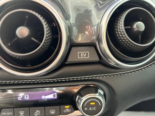 NISSAN JUKE HYBRID 143CV TAN SOLO 30.000KM