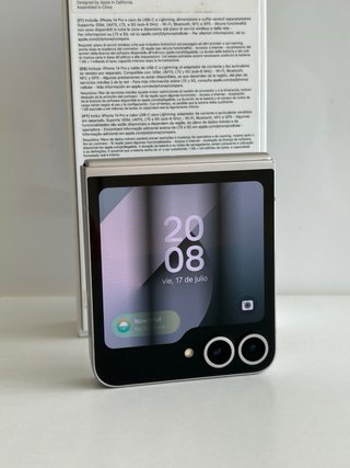 Samsung Galaxy Z Flip6 256GB 99%