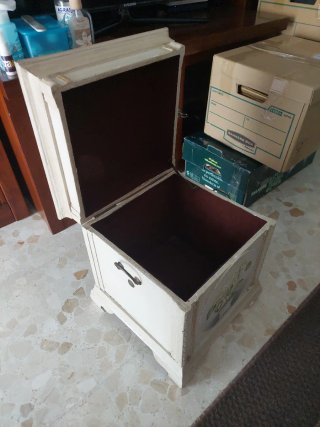 Caja decorativa de madera para guardar objetos