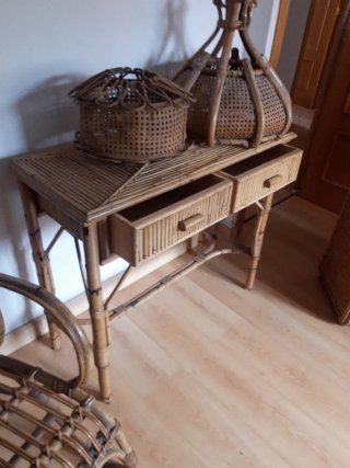 Muebles de mimbre y bambú