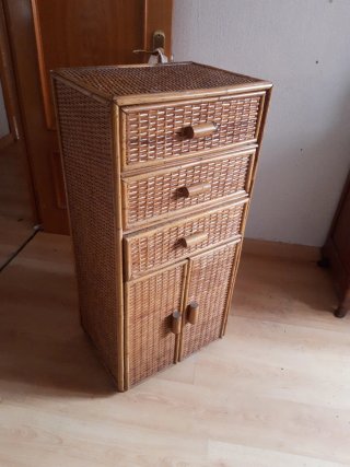 Muebles de mimbre y bambú