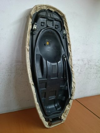 Asiento Kawasaki J300 (2015)