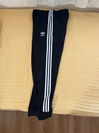 Pantalón chándal Adidas negro Original