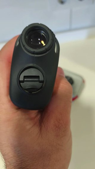 Telémetro Bushnell Tour V4