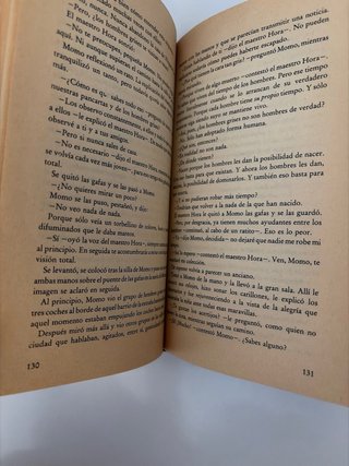 Libro “MOMO”