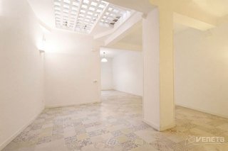 Local comercial en venta en Bellas Vistas en Madrid