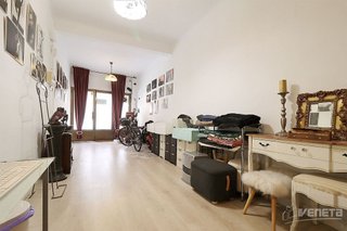 Local comercial en venta en Bellas Vistas en Madrid