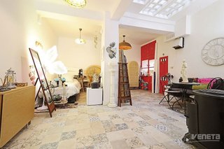 Local comercial en venta en Bellas Vistas en Madrid