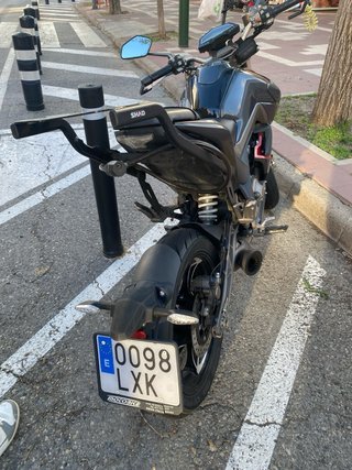 Moto Zontes U125 Gris oscuro metalizado/rojo– 2022