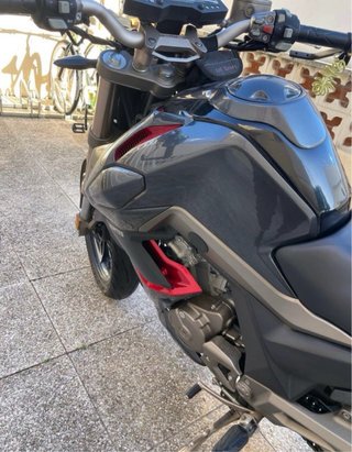 Moto Zontes U125 Gris oscuro metalizado/rojo– 2022