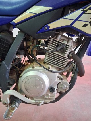 Beta RR 125 4T Enduro Moto Azul