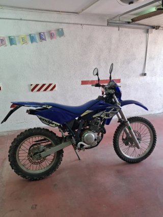 Beta RR 125 4T Enduro Moto Azul