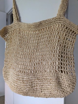 Bolso de rafia beige