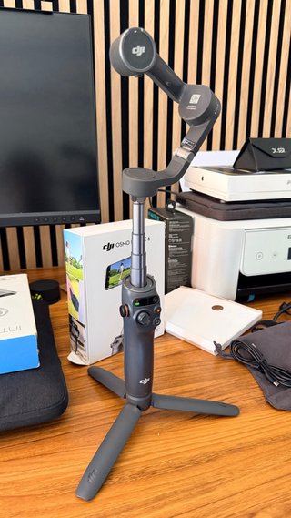 DJI Osmo Mobile 6 Gimbal
