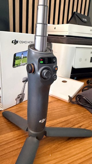 DJI Osmo Mobile 6 Gimbal