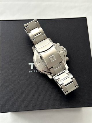 Tissot Seastar 1000 Cronógrafo Negro Rojo