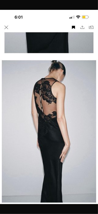 Vestido largo de encaje negro