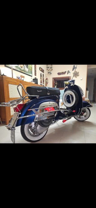 Vespa Primavera T3 125 Azul y Dorado