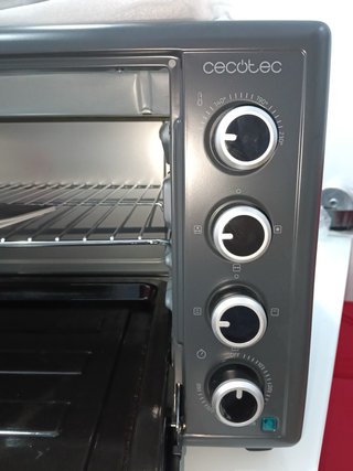 Cecotec Bake&Toast 6090 Negro