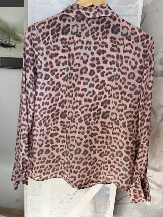 Blusa Lola Casademunt Pussy-Bow Animal Print Talla
