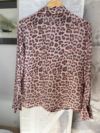 Blusa Lola Casademunt Pussy-Bow Animal Print Talla