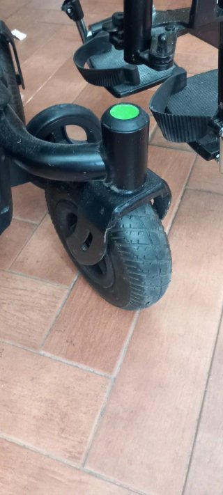 Silla de ruedas eléctrica Quickie Q200 R