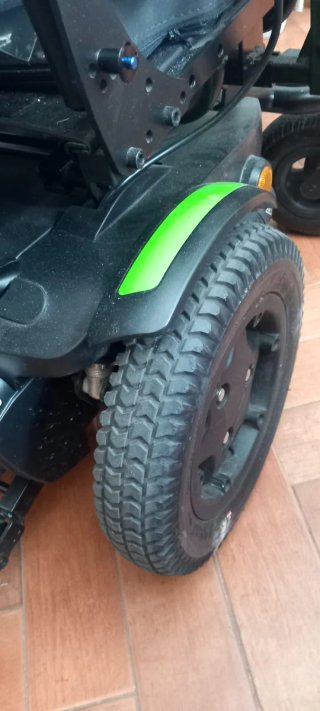 Silla de ruedas eléctrica Quickie Q200 R
