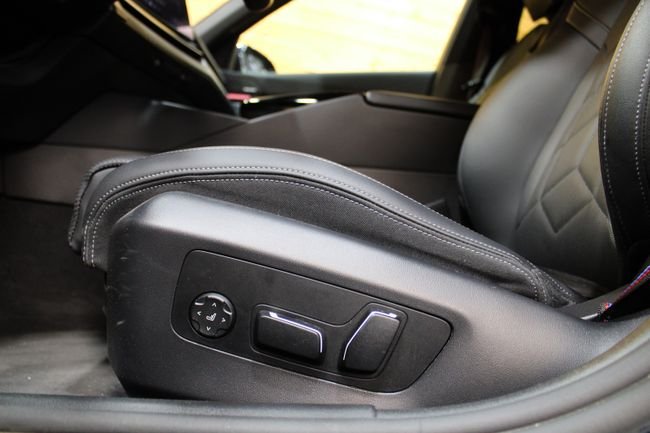 BMW Serie 5 2024, foto 6