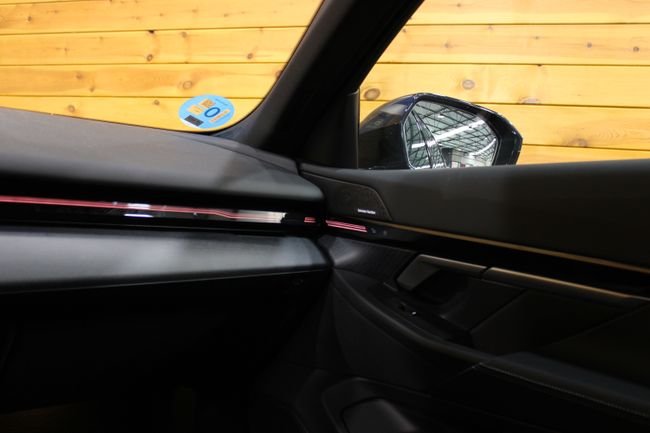 BMW Serie 5 2024, foto 13