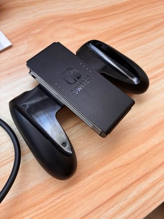 Nintendo Switch OLED + 2 Fundas + Accesorios