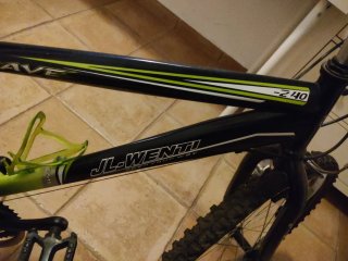 Bicicleta de Montaña Rave 240