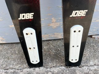Esquís acuáticos Jobe R/T 67