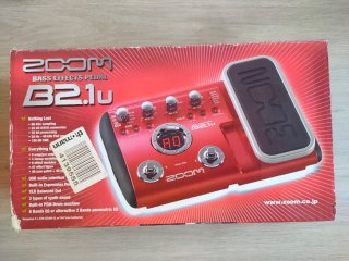 Pedal de efectos Zoom B2.1u Bajo