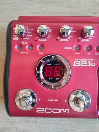 Pedal de efectos Zoom B2.1u Bajo