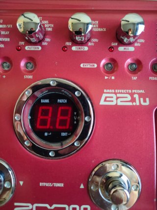 Pedal de efectos Zoom B2.1u Bajo