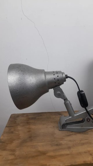 Lampada da tavolo Seminara con morsetto