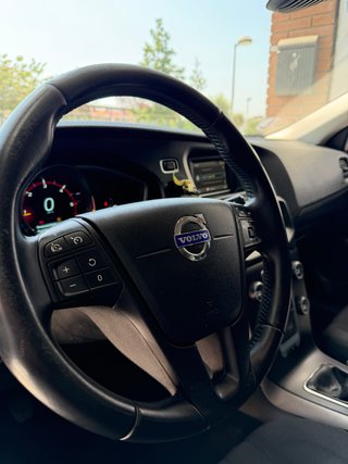 Volvo V40 TDi 115cv 2014